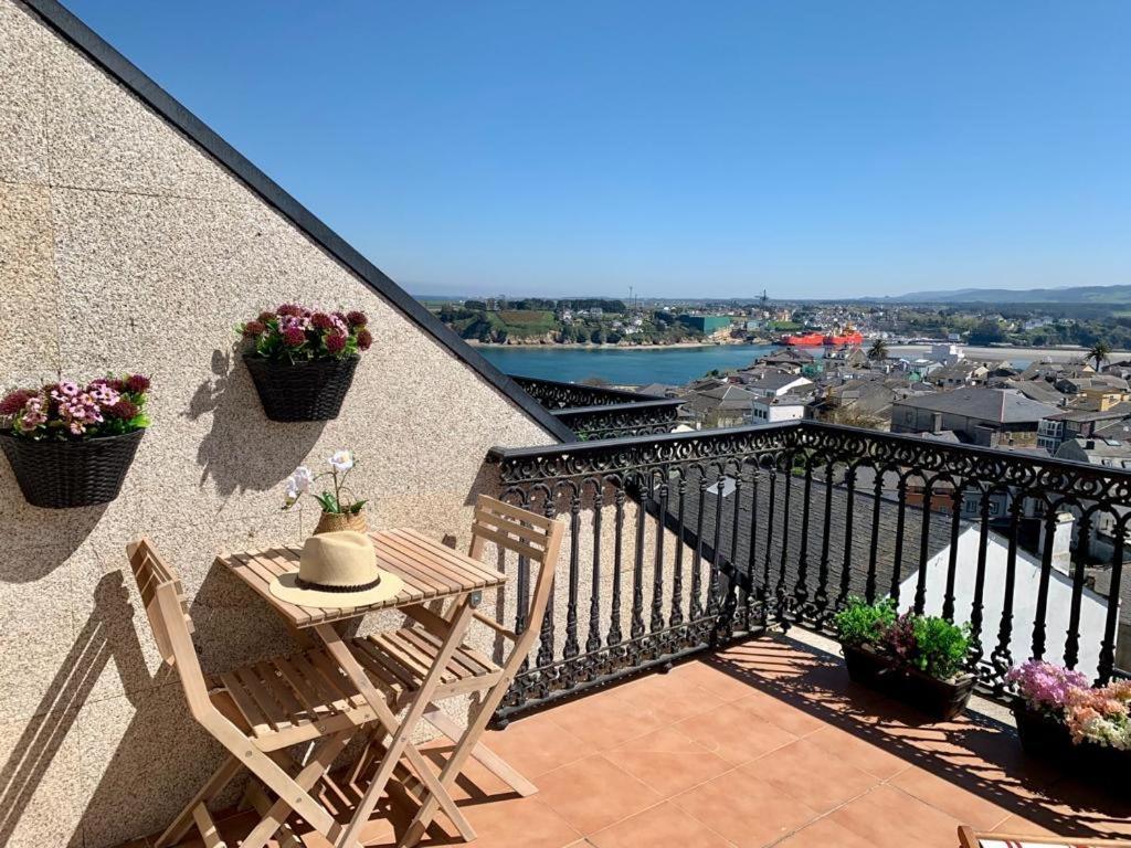 Moderno Piso Con La Mejor Terraza De Ribadeo Y Vistas Maravillosas エクステリア 写真