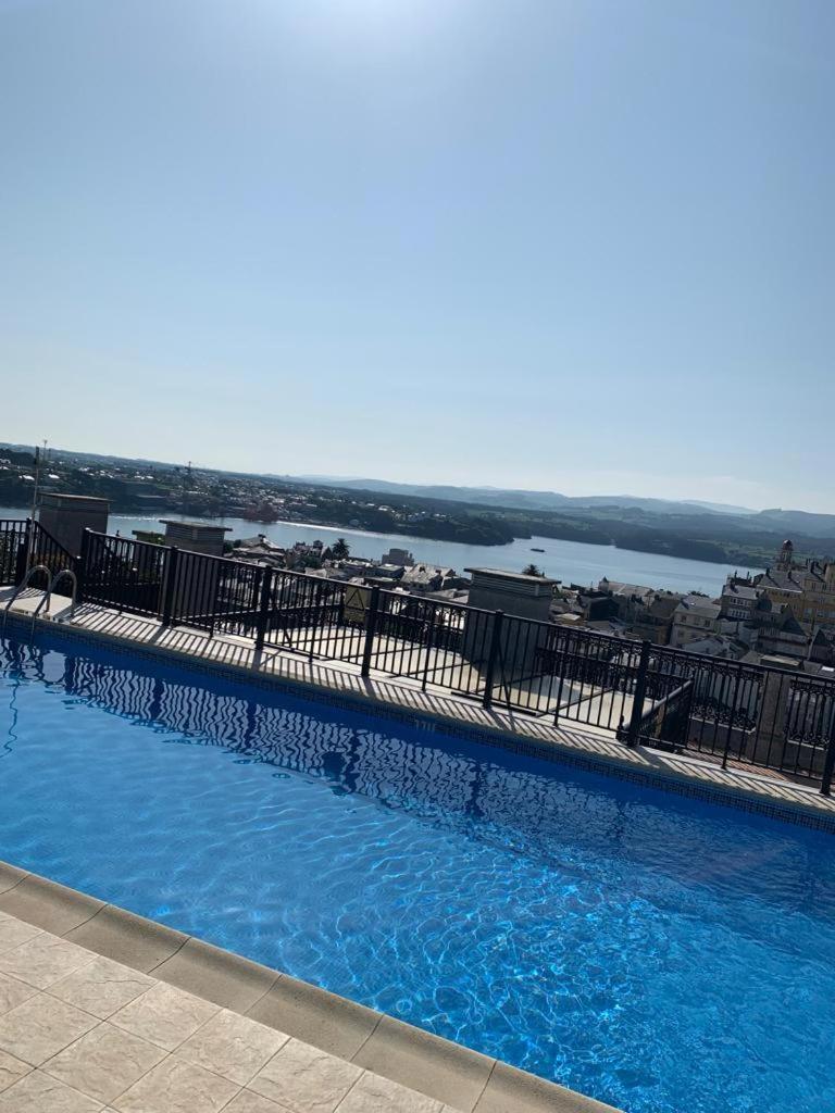 Moderno Piso Con La Mejor Terraza De Ribadeo Y Vistas Maravillosas エクステリア 写真